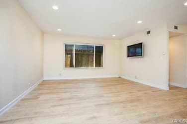 602 Marguerite Ave #5 BACK - Newport Beach, CA