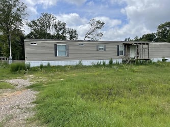 2194 County Rd 5017 - Cleveland, TX