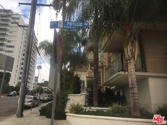 9048 Phyllis Ave - West Hollywood, CA
