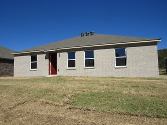 1115 Rockwell Dr - Conway, AR