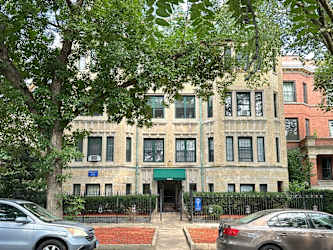 4641 N Paulina 201 - Chicago, IL