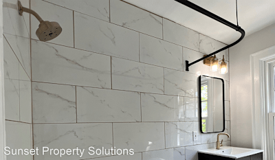 Stunning, Renovated Mariemont Townhomes Apartments - Cincinnati, OH