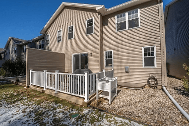 517 Ideal Ln unit 606 - undefined, undefined