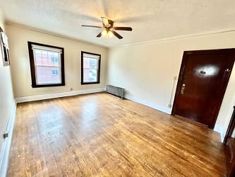 1376 W 112th St unit 202A - Cleveland, OH