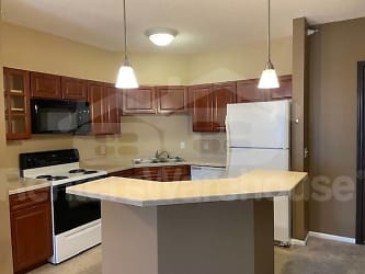 649 Old Highway 8 NW Apt 332 - undefined, undefined
