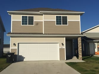 6227 57th Ave S - Fargo, ND