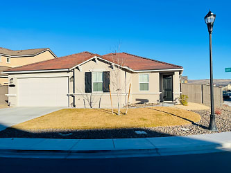 6924 White River Wy - Sparks, NV