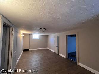 21400 Goller Ave - Euclid, OH
