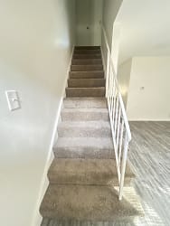 1 Town House Ct - Dayton, OH