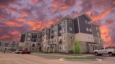 Retreat At South Haven Farms Apartments - Payson, UT