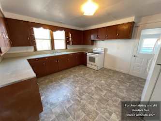 409 E 8th St unit Apartment - Fulton, MO