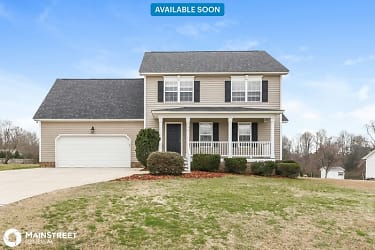 453 Axum Rd - Willow Spring, NC
