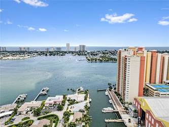 2650 Lake Shore Dr unit 1704 - Riviera Beach, FL