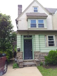 1413 Darby Rd unit 1 - Havertown, PA