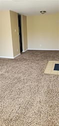 14512 Cazado Dr #E - Chesterfield, MO