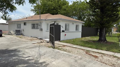 436 SW 6th Ave #0 - Homestead, FL