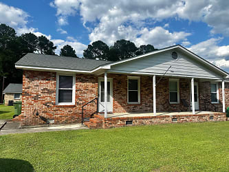 1207 Furches Ave - Florence, SC