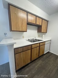 Ashley Crest Apartments, Now Leasing One And Two Bedroom Apartment Homes! - Houston, TX