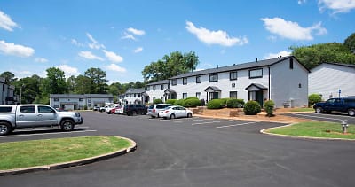 MADISON APARTMENTS AND TOWNHOMES - Lawrenceville, GA