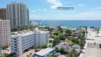 2900 Banyan St #408 - Fort Lauderdale, FL