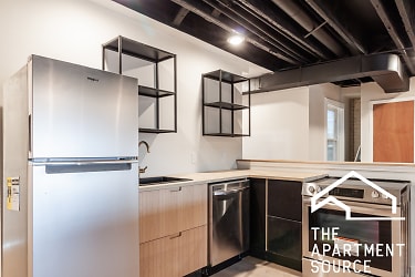 2146 N Halsted St unit 3R - Chicago, IL