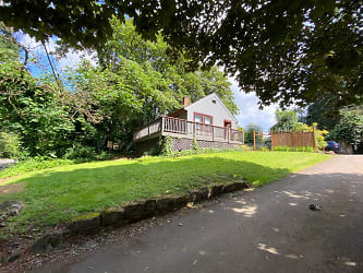 4410 SE Hill Rd - Milwaukie, OR