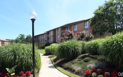 Carleton East Apartments - Lanham, MD