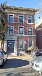 411 Wethersfield Ave unit 3r - Hartford, CT