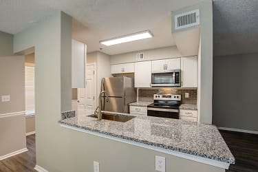 Avery Glen Apartments - Decatur, GA