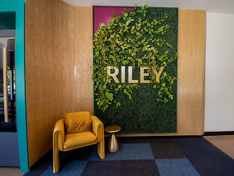 Riley Apartments - Richfield, MN