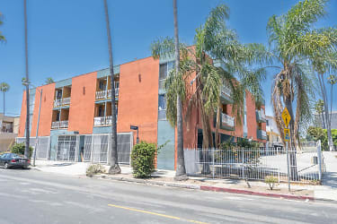 935 S Mariposa Ave unit 16 - Los Angeles, CA