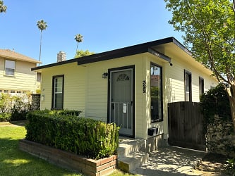 322 E Bennett Ave - Glendora, CA