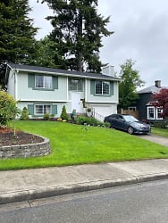 3516 N Villard St - Tacoma, WA