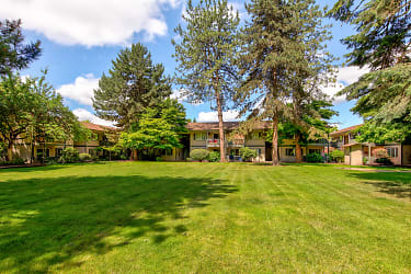 Countryside Apartments - Springfield, OR