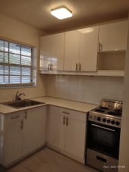 427 Anastasia Ave unit 2nd - Coral Gables, FL