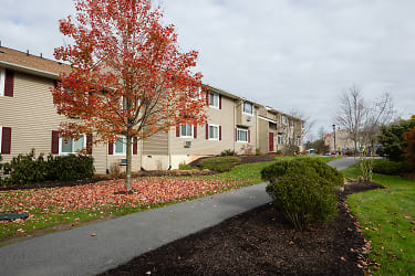 Applewood Acres Apartments - South Abington Township, PA