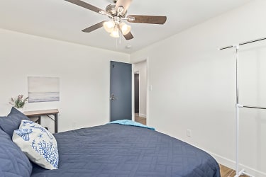 Room For Rent - Chandler, AZ