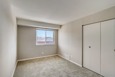 4728 Wakefield Rd unit 303 - Baltimore, MD