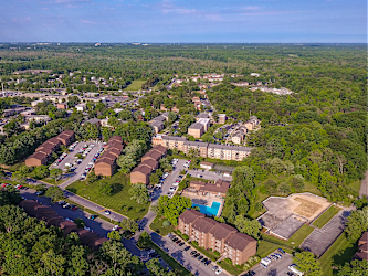 Foxfire Apartments - Laurel, MD