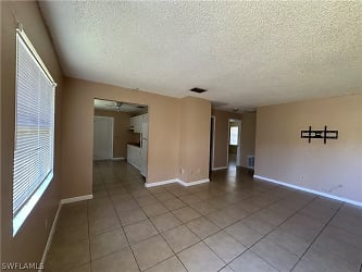 4427 Ruthann Ct - North Fort Myers, FL