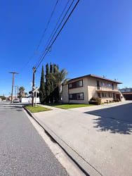 16702 Denker Ave - Gardena, CA