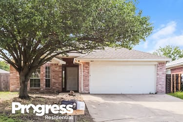 4163 Cypress Gardens Ct - Fort Worth, TX