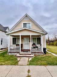 322 Studebaker St - South Bend, IN