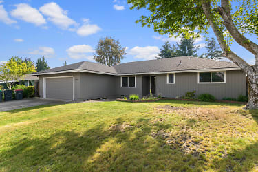 4080 Rock Way - Central Point, OR