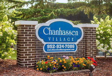 Chanhassen Village Apartments - Chanhassen, MN