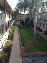 11207p Apartments - Inglewood, CA