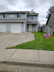 460 Ecols St S - Monmouth, OR