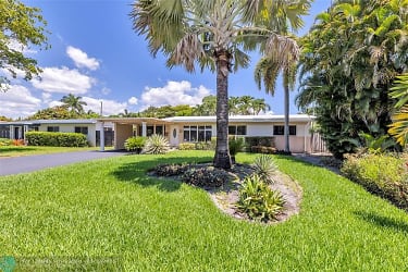 401 NW 27th St - Wilton Manors, FL