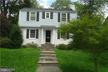 3305 Camalier Dr - Chevy Chase, MD