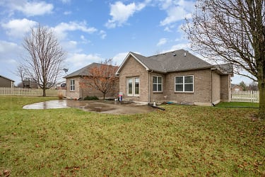 9287 Maxwells Crossing - Centerville, OH